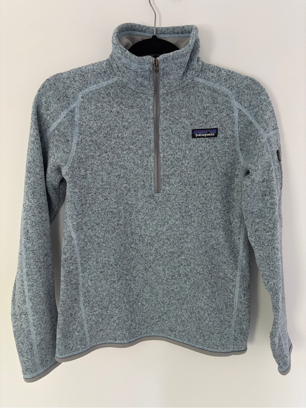 Patagonia Women's Light Blue and Grey Quarter-Zip Fleece Pullover